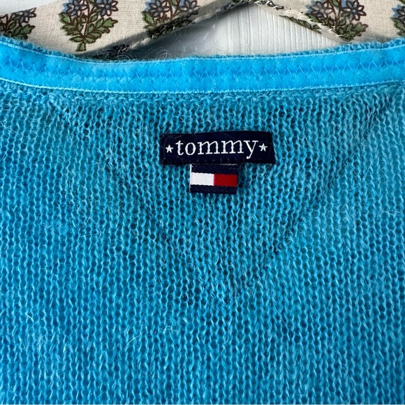 Vintage Tommy Hilfiger Blue Mohair Blend V-neck Sweater - Picture 5 of 5